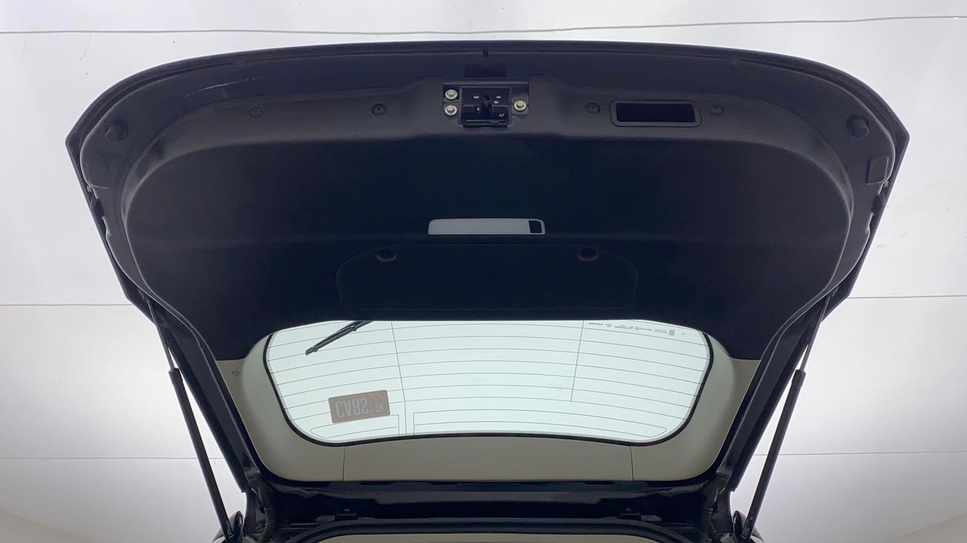 2018 Mahindra XUV500 W11 (O) AT, Diesel, Automatic, 79,285 km, Boot Door Open