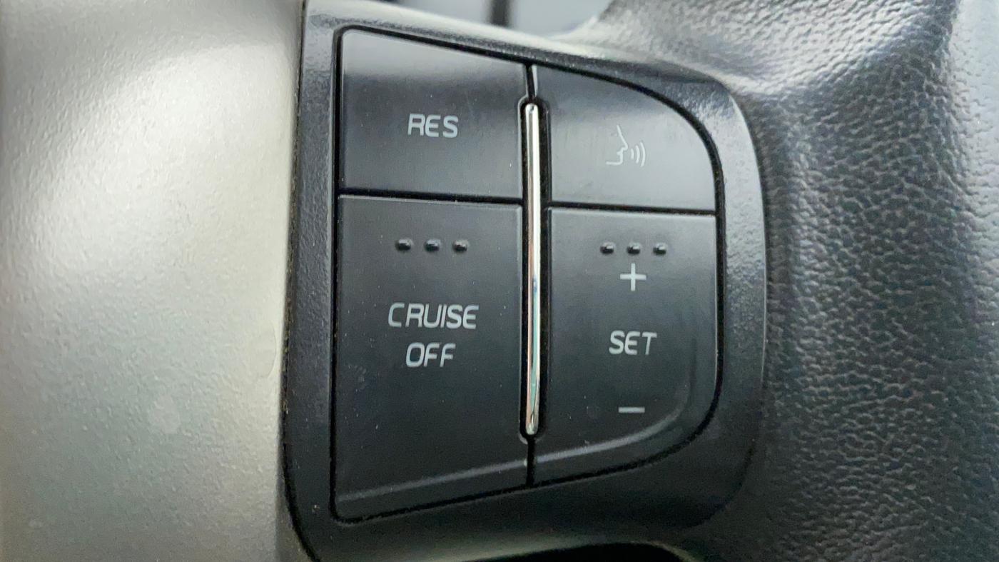 2018 Mahindra XUV500 W11 (O) AT, Diesel, Automatic, 79,285 km, Adaptive Cruise Control