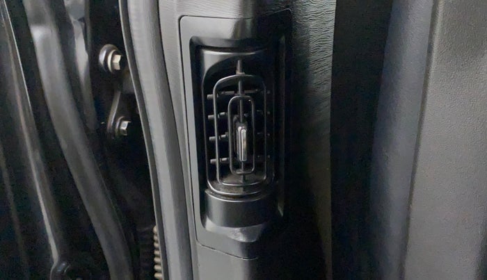 2018 Mahindra XUV500 W11 (O) AT, Diesel, Automatic, 79,285 km, Rear AC Vents