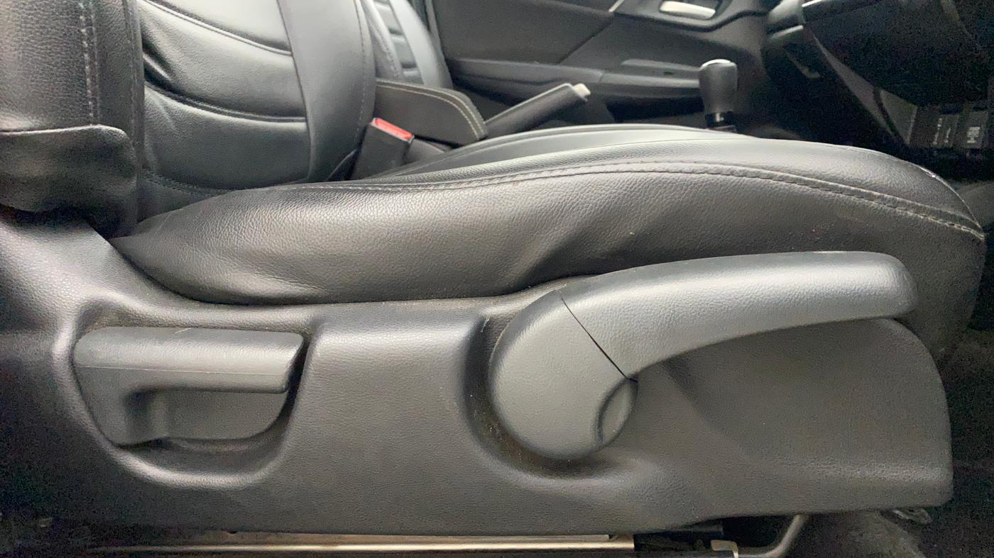 2021 Honda WR-V 1.5L I-DTEC VX MT, Diesel, Manual, 64,029 km, Driver Side Adjustment Panel