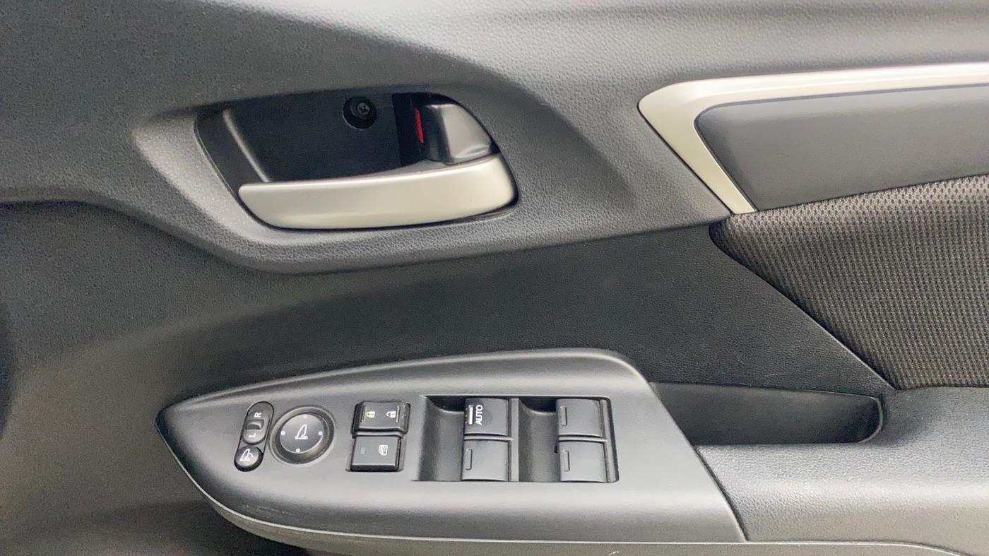 2021 Honda WR-V 1.5L I-DTEC VX MT, Diesel, Manual, 64,029 km, Driver Side Door Panels Control