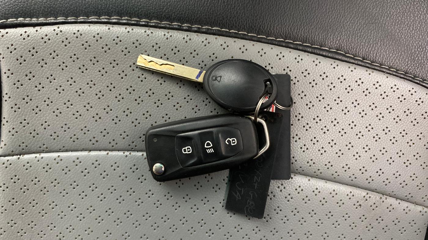 2021 Tata Tiago XZ PLUS PETROL, Petrol, Manual, 78,381 km, Key Close Up