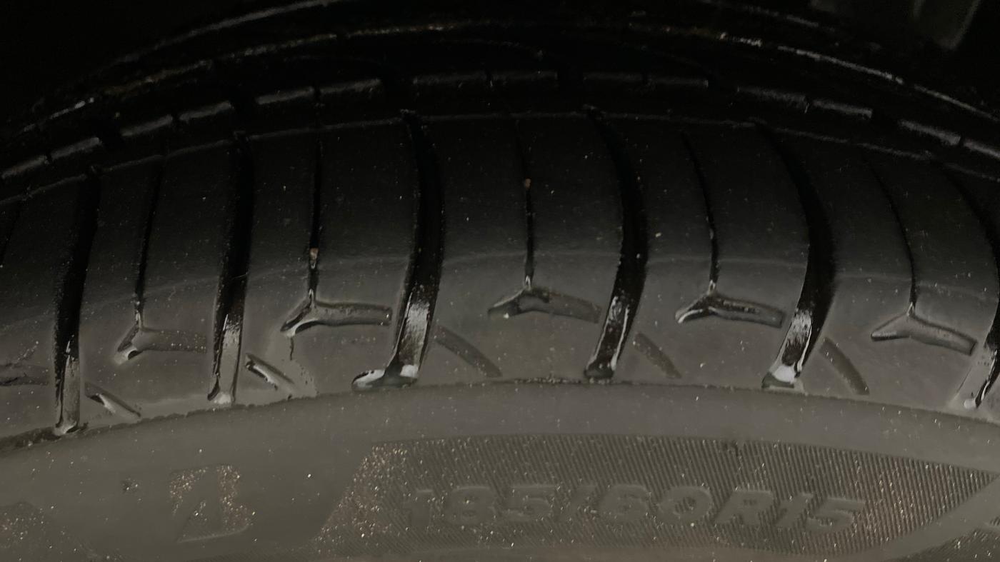 2021 Tata Tiago XZ PLUS PETROL, Petrol, Manual, 78,381 km, Right Front Tyre Tread