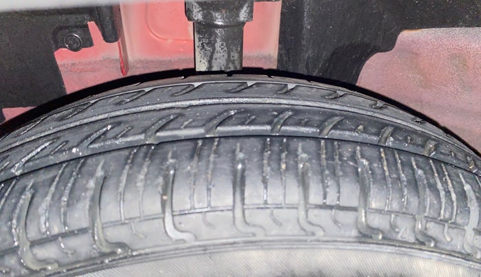 2016 Renault Kwid RXL, Petrol, Manual, 52,884 km, Left Front Tyre Tread