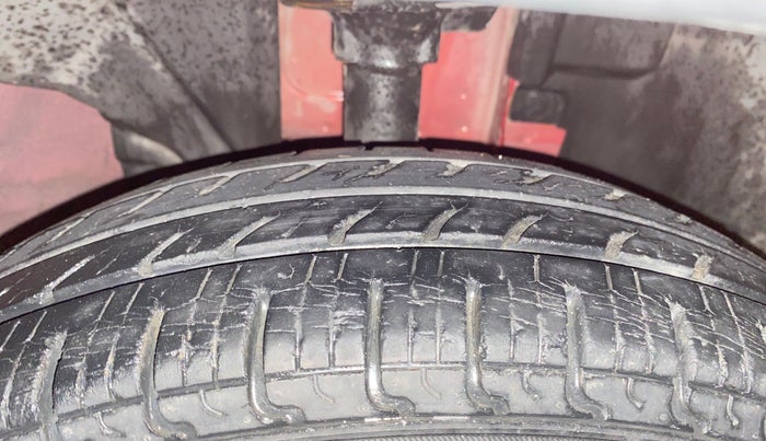 2016 Renault Kwid RXL, Petrol, Manual, 52,884 km, Right Front Tyre Tread