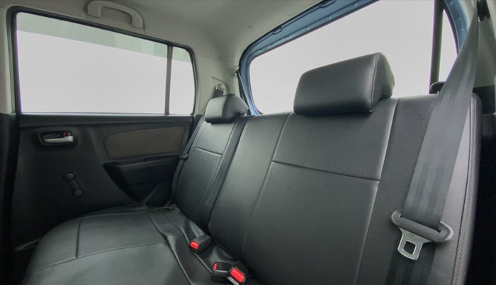 2013 Maruti Wagon R 1.0 LXI, Petrol, Manual, 61,951 km, Right Side Rear Door Cabin