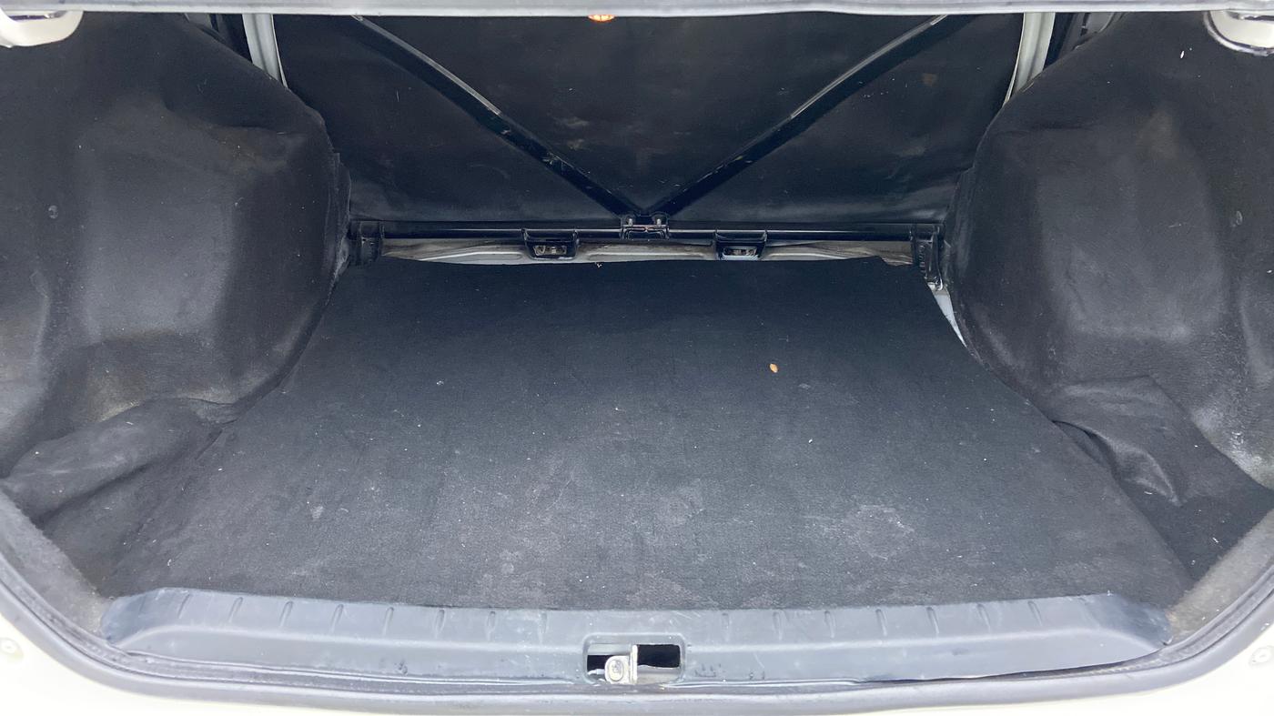 2015 Toyota Etios VD 1.4, Diesel, Manual, 65,122 km, Boot Inside