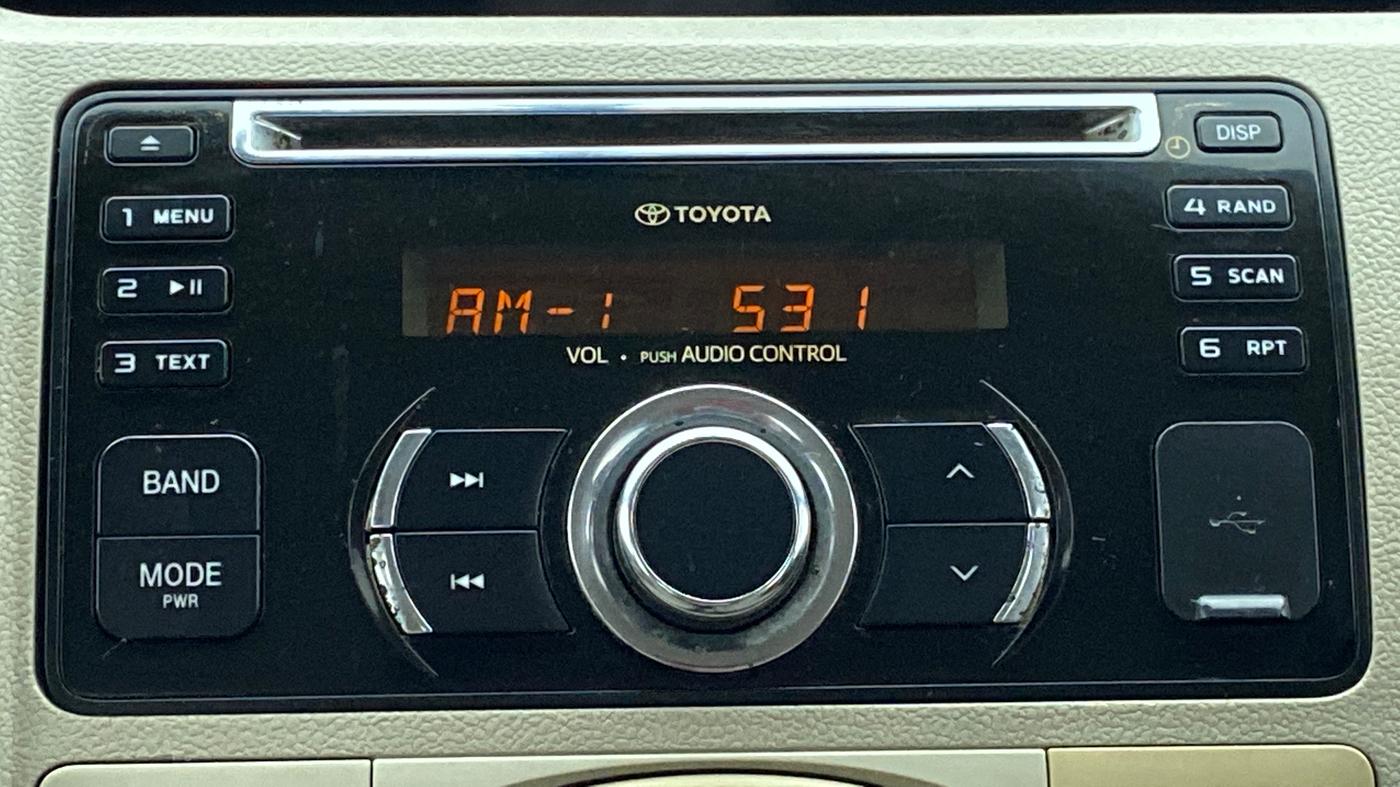 2015 Toyota Etios VD 1.4, Diesel, Manual, 65,122 km, Infotainment System
