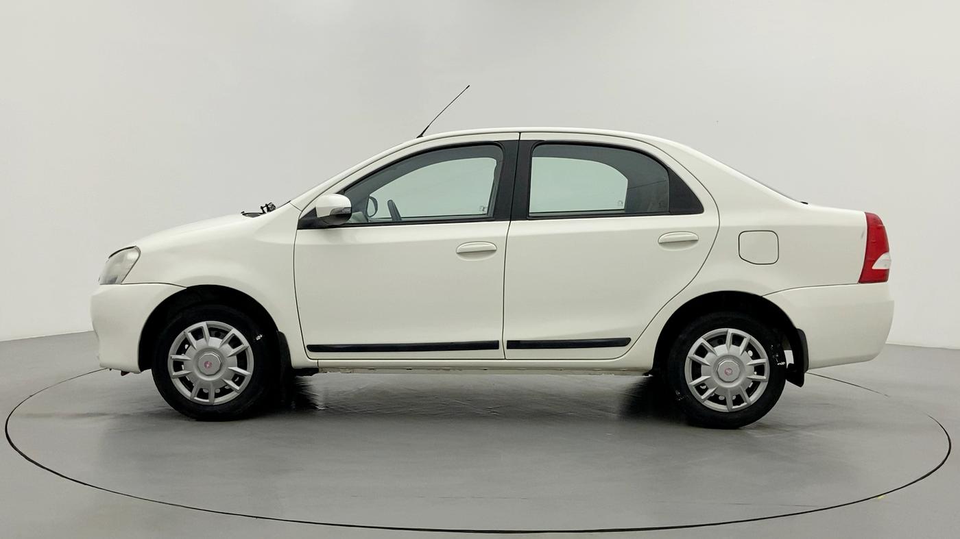 2015 Toyota Etios VD 1.4, Diesel, Manual, 65,122 km, Left Side