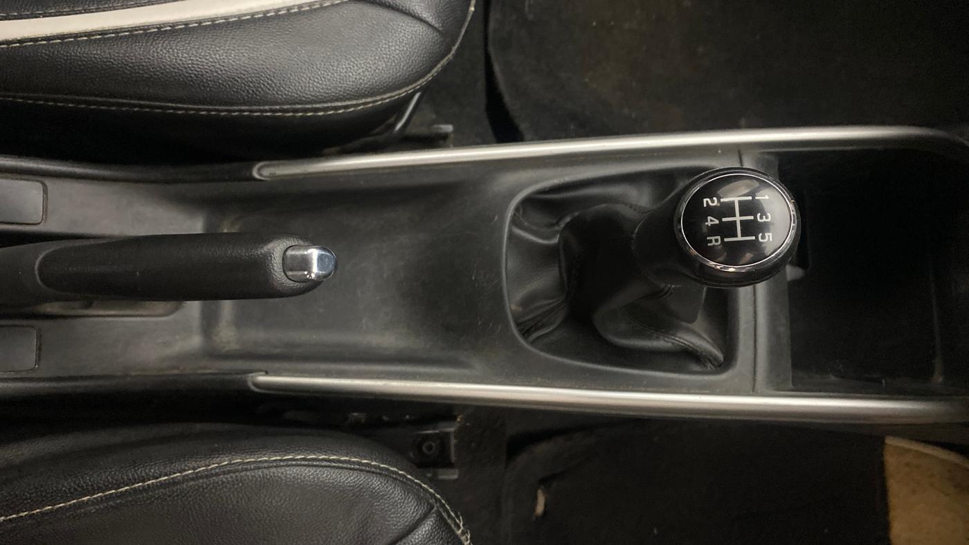 2018 Maruti Baleno DELTA PETROL 1.2, Petrol, Manual, 73,413 km, Gear Lever