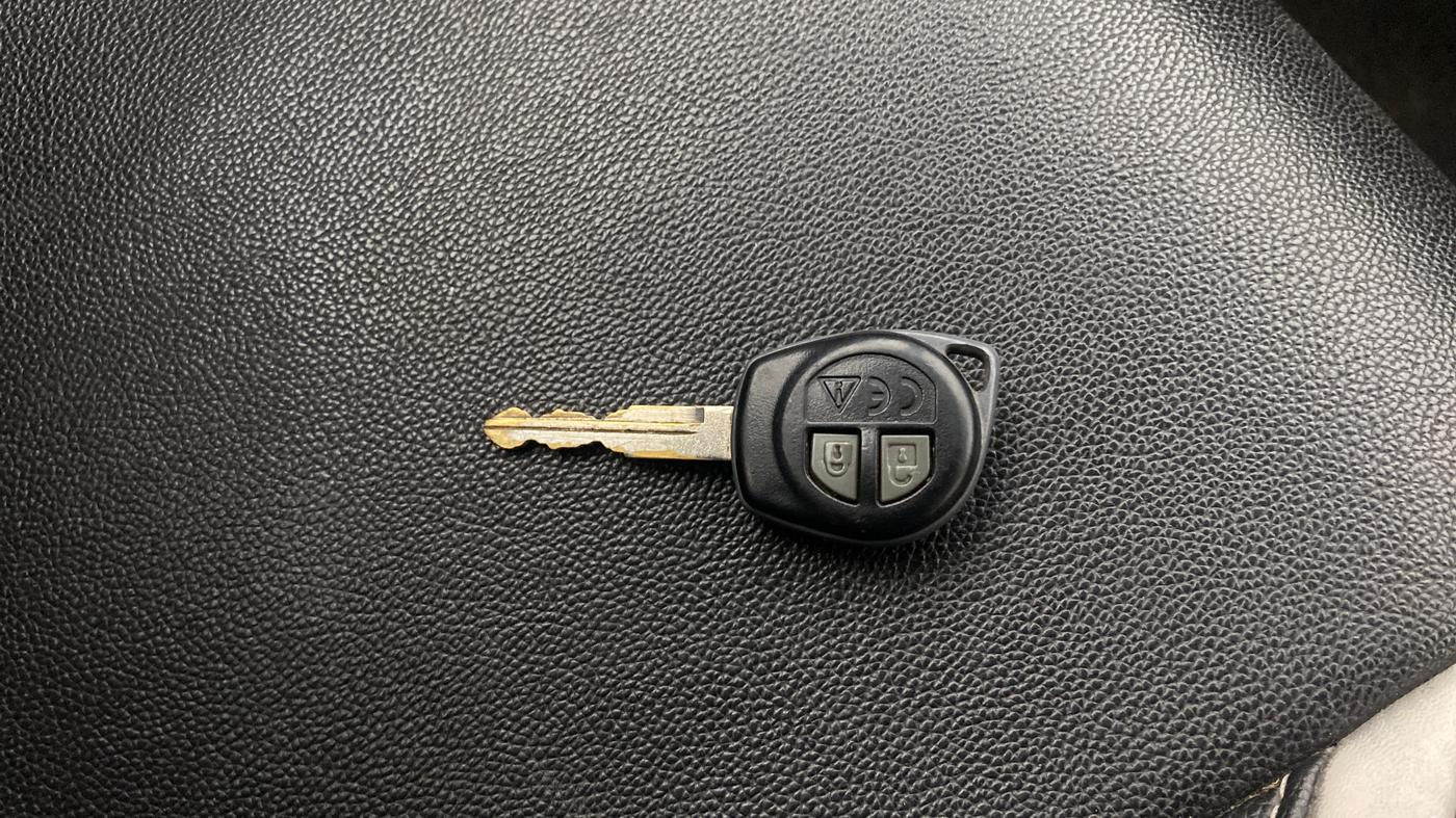 2018 Maruti Baleno DELTA PETROL 1.2, Petrol, Manual, 73,413 km, Key Close Up