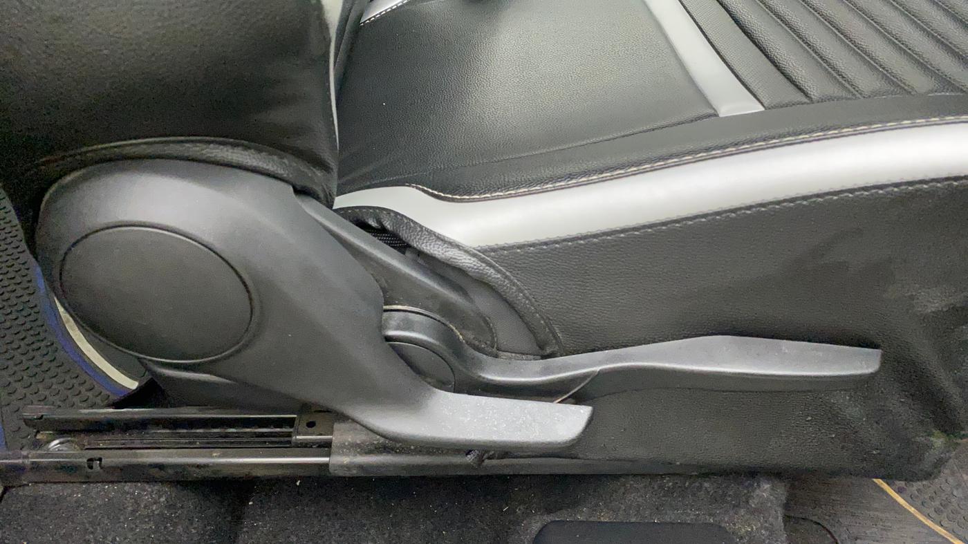 2021 Maruti Baleno ZETA CVT PETROL 1.2, Petrol, Automatic, 6,012 km, Driver Side Adjustment Panel