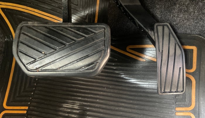 2016 Maruti Alto K10 VXI AMT, Petrol, Automatic, 60,471 km, Pedals