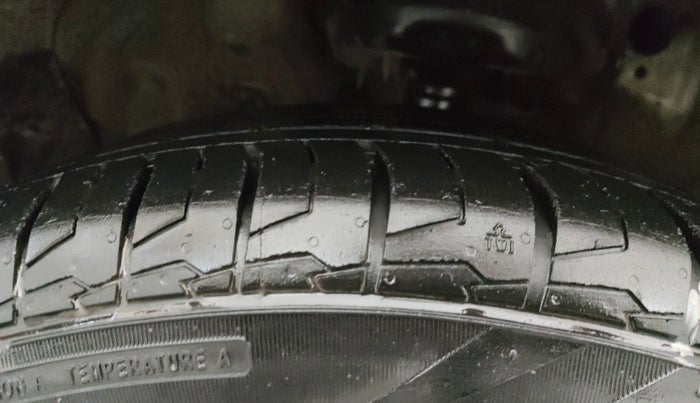 2021 Hyundai Creta SX (O) AT 1.5 DIESEL, Diesel, Automatic, 1,07,007 km, Left Front Tyre Tread