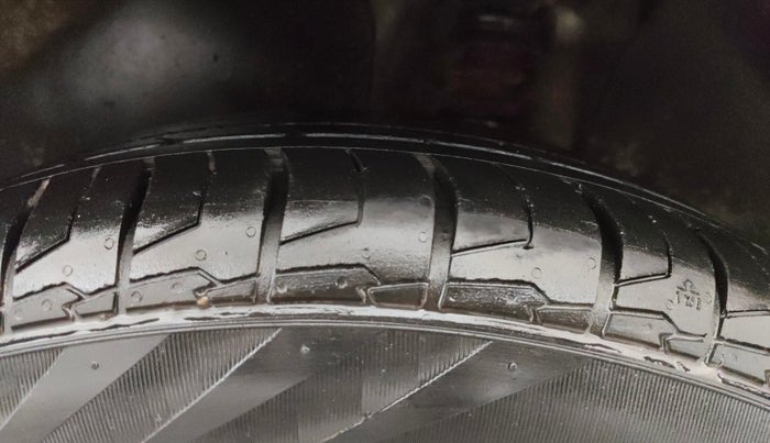 2021 Hyundai Creta SX (O) AT 1.5 DIESEL, Diesel, Automatic, 1,07,007 km, Left Rear Tyre Tread