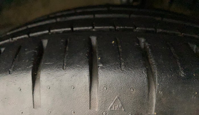2019 Maruti Baleno ALPHA CVT PETROL 1.2, Petrol, Automatic, 22,611 km, Right Front Tyre Tread