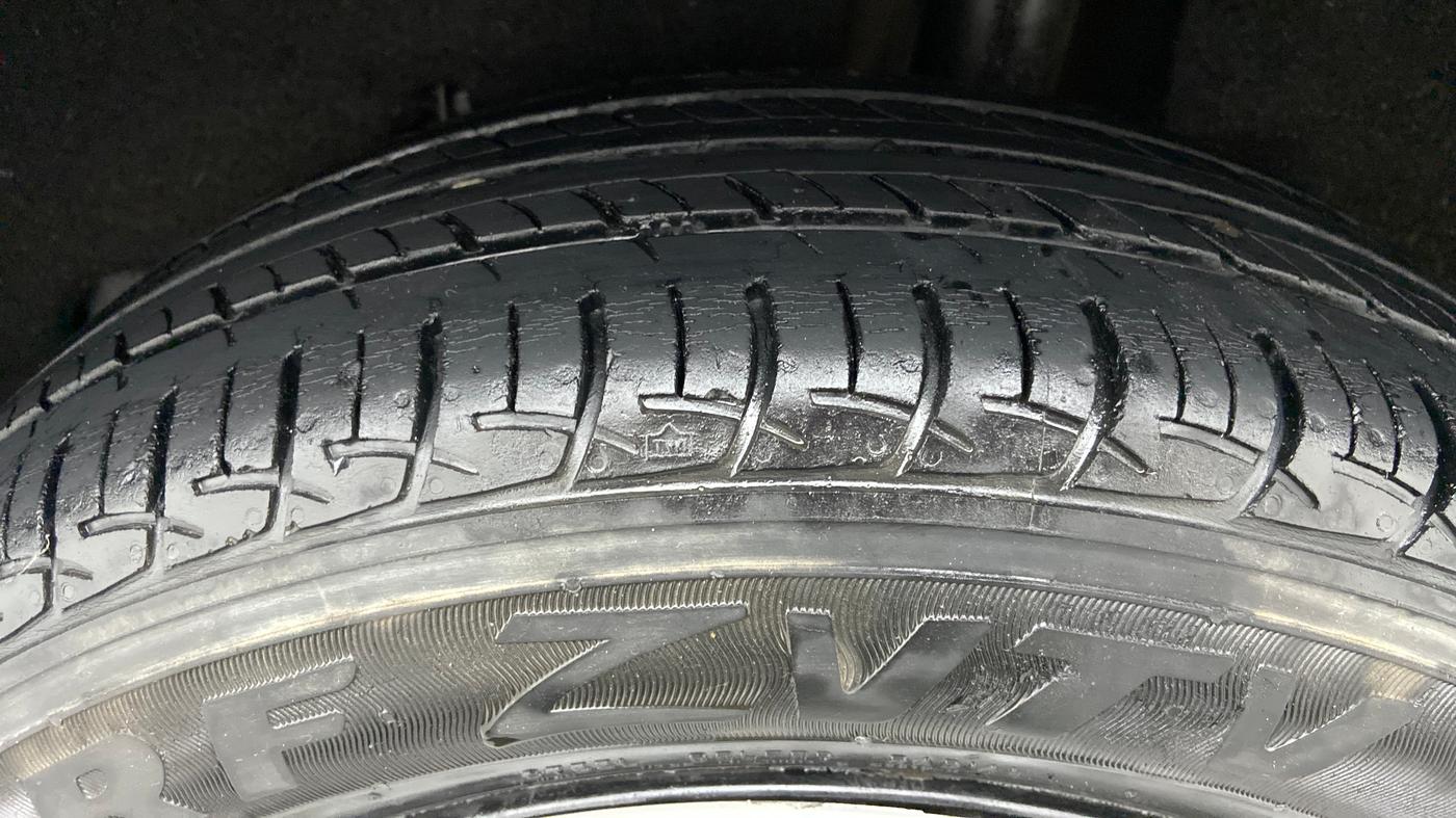 2017 Maruti Baleno DELTA 1.2 K12, Petrol, Manual, 42,903 km, Left Rear Tyre Tread