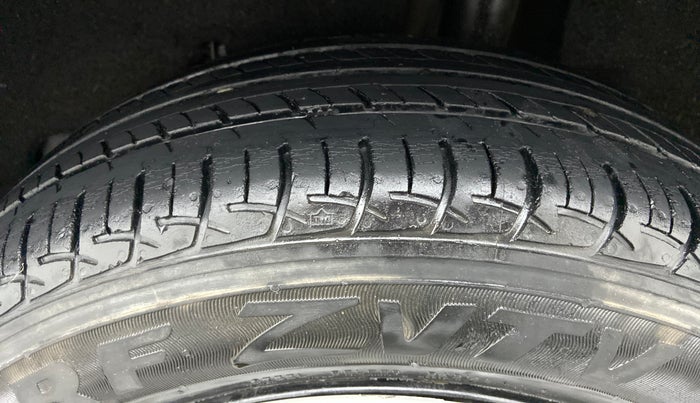 2017 Maruti Baleno DELTA 1.2 K12, Petrol, Manual, 42,903 km, Left Rear Tyre Tread