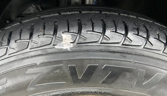 2017 Maruti Baleno DELTA 1.2 K12, Petrol, Manual, 42,903 km, Left Front Tyre Tread