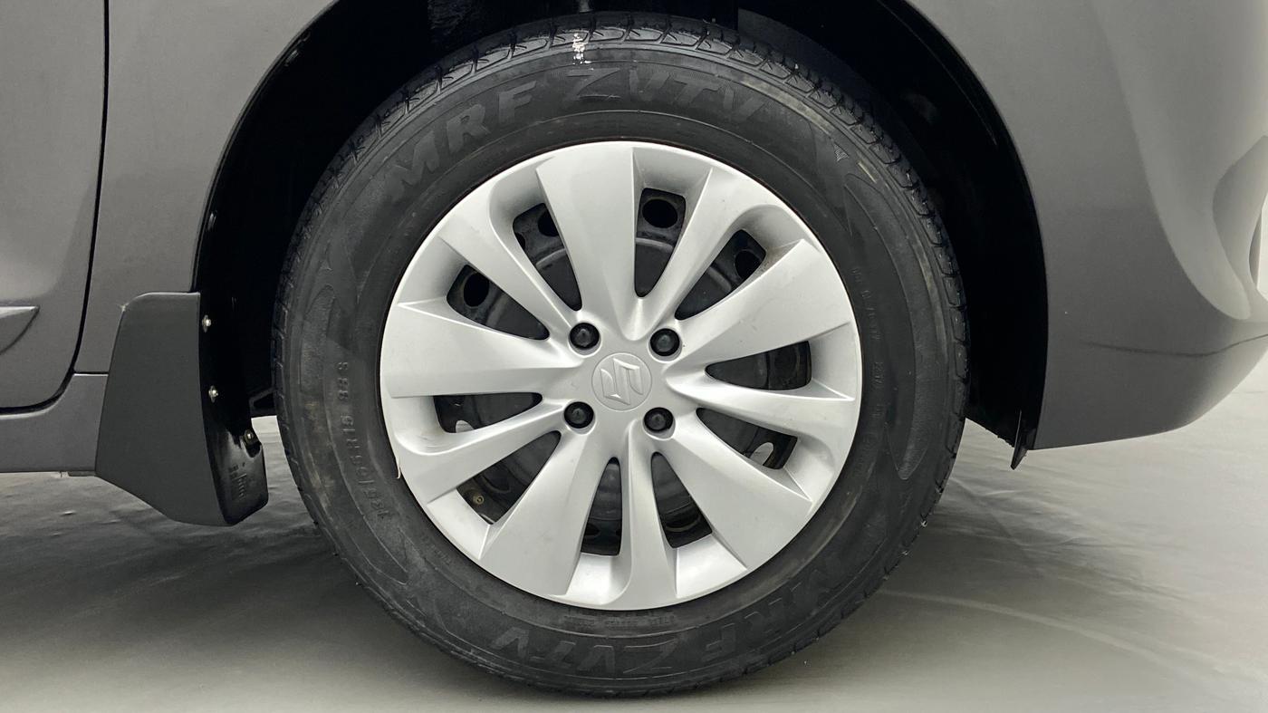 2017 Maruti Baleno DELTA 1.2 K12, Petrol, Manual, 42,903 km, Right Front Wheel