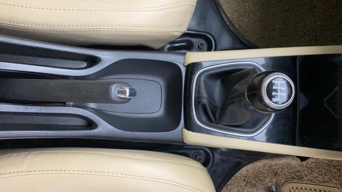 2022 Honda City 1.5L I-VTEC VX, Petrol, Manual, 74,312 km, Gear Lever