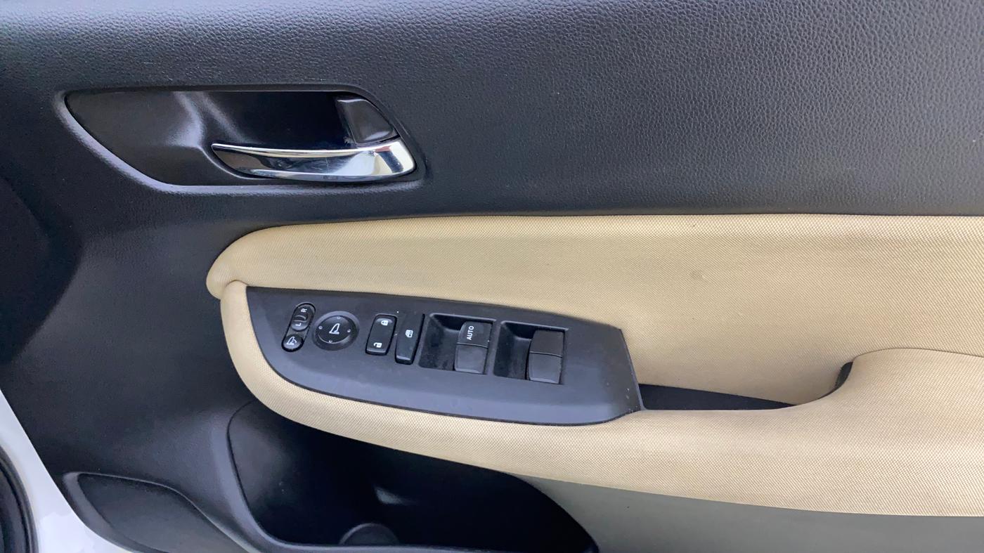 2022 Honda City 1.5L I-VTEC VX, Petrol, Manual, 74,312 km, Driver Side Door Panels Control