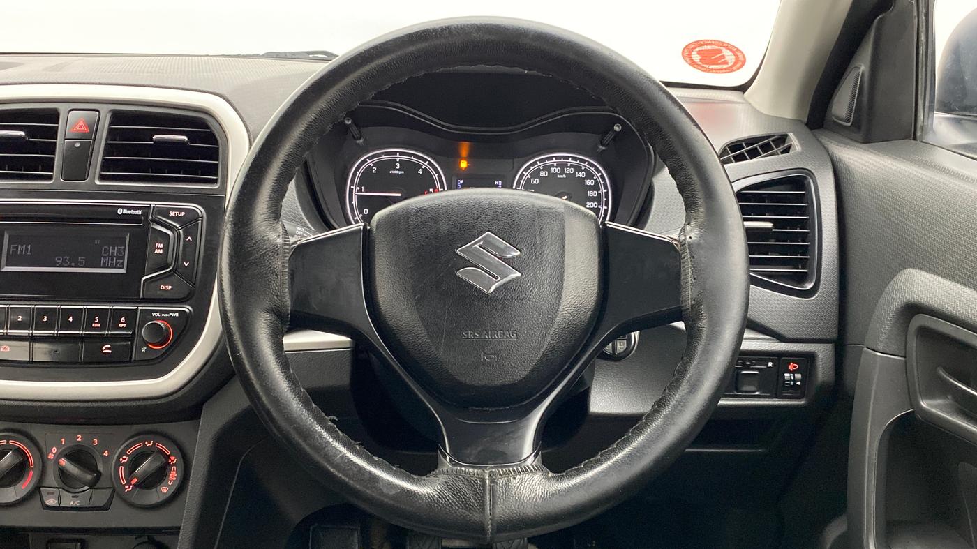 2016 Maruti Vitara Brezza VDI OPT, Diesel, Manual, 55,099 km, Steering Wheel Close Up