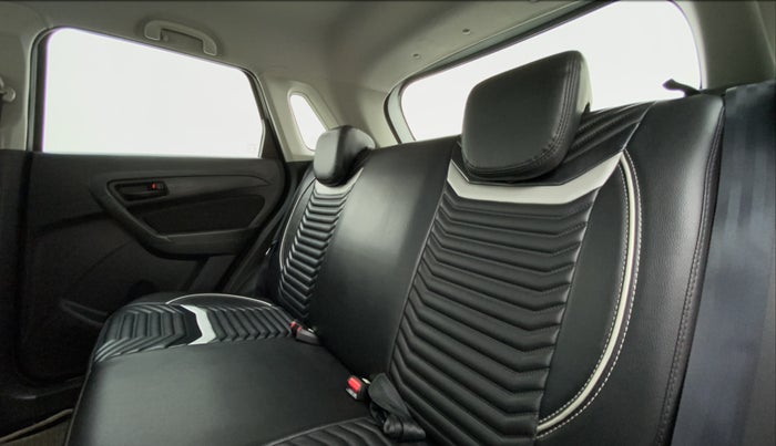 2016 Maruti Vitara Brezza VDI OPT, Diesel, Manual, 55,099 km, Right Side Rear Door Cabin