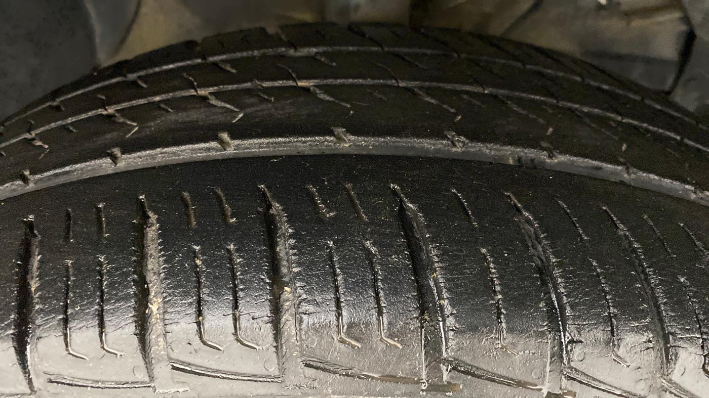 2016 Maruti Vitara Brezza VDI OPT, Diesel, Manual, 55,099 km, Right Front Tyre Tread