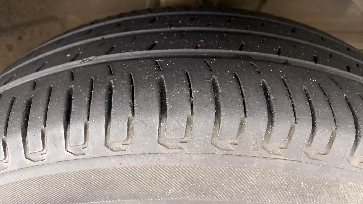 2018 Maruti Ertiga ZXI Plus SHVS, Petrol, Manual, 72,520 km, Right Front Tyre Tread