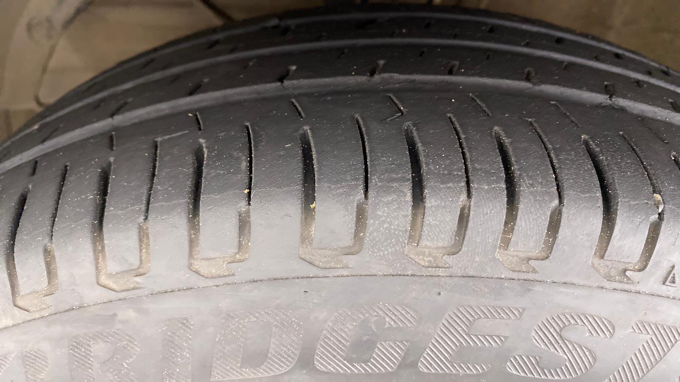 2018 Maruti Ertiga ZXI Plus SHVS, Petrol, Manual, 72,520 km, Left Front Tyre Tread
