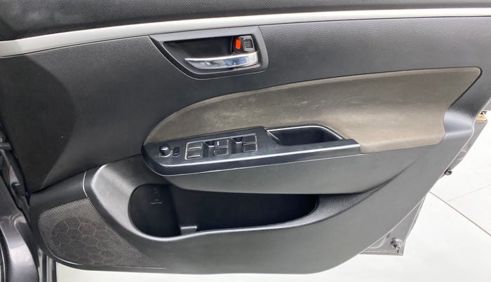 2017 Maruti Swift VXI OPT, Petrol, Manual, 56,853 km, Driver Side Door Panels Control