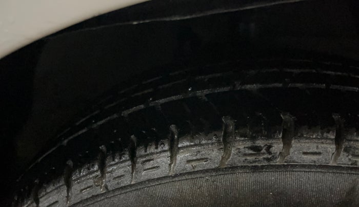 2014 Hyundai Grand i10 ASTA 1.2 KAPPA VTVT, Petrol, Manual, 44,976 km, Right Front Tyre Tread