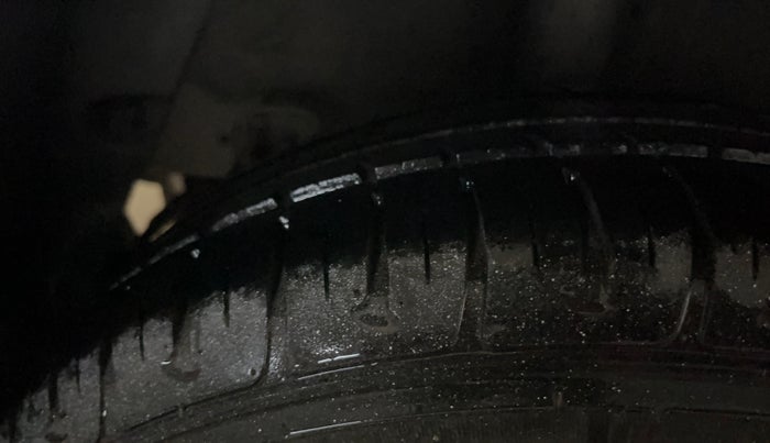 2014 Hyundai Grand i10 ASTA 1.2 KAPPA VTVT, Petrol, Manual, 44,976 km, Right Rear Tyre Tread