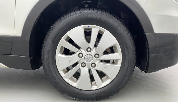 2015 Maruti S Cross ZETA 1.6, Diesel, Manual, 94,891 km, Right Front Wheel