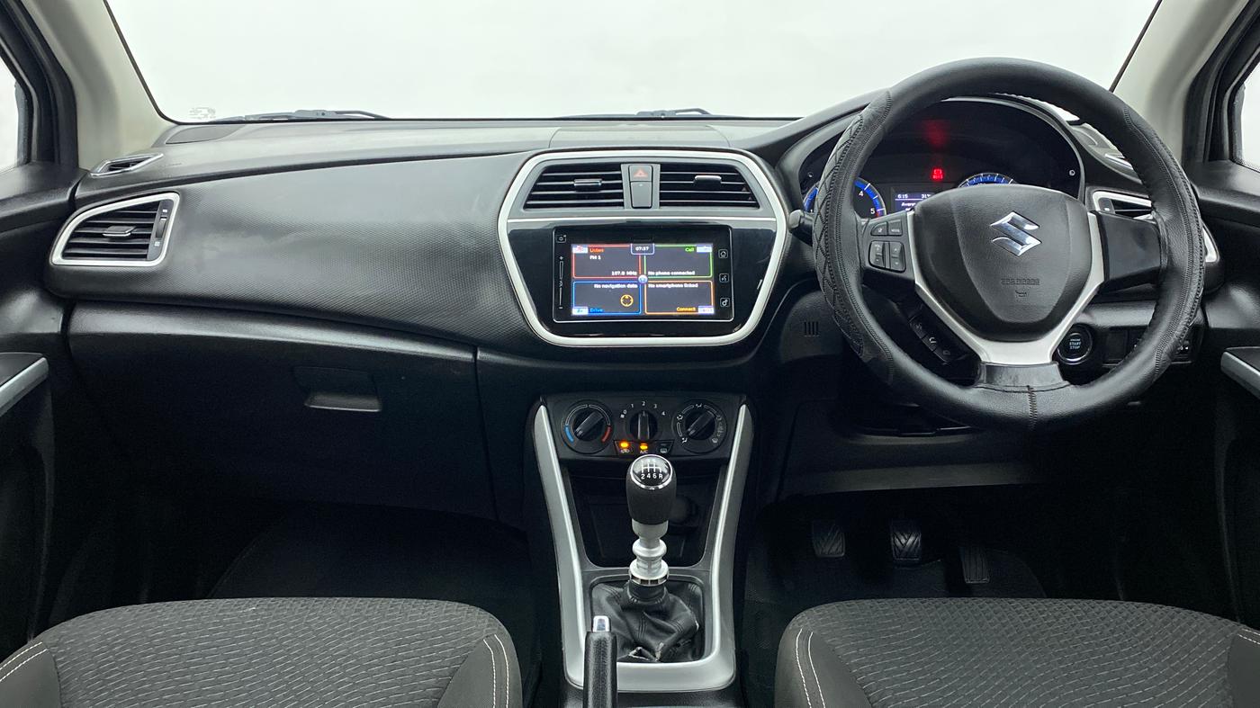 2015 Maruti S Cross ZETA 1.6, Diesel, Manual, 94,891 km, Dashboard