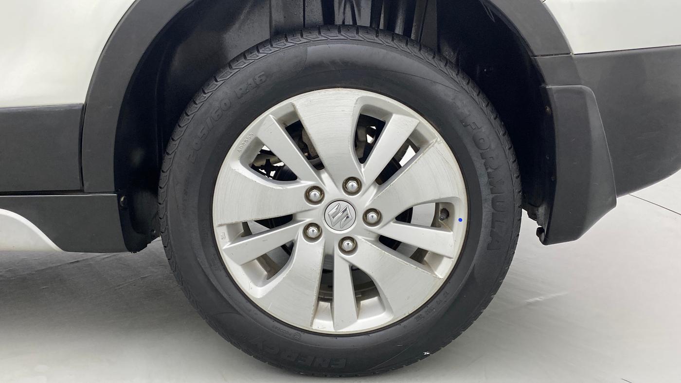 2015 Maruti S Cross ZETA 1.6, Diesel, Manual, 94,891 km, Left Rear Wheel
