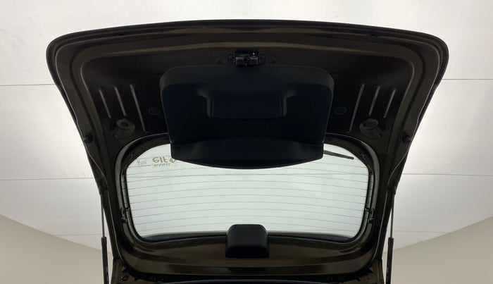 2020 Renault Duster RXZ 1.5 PETROL MT, Petrol, Manual, 20,767 km, Boot Door Open