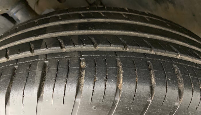 2020 Renault Duster RXZ 1.5 PETROL MT, Petrol, Manual, 20,767 km, Left Front Tyre Tread