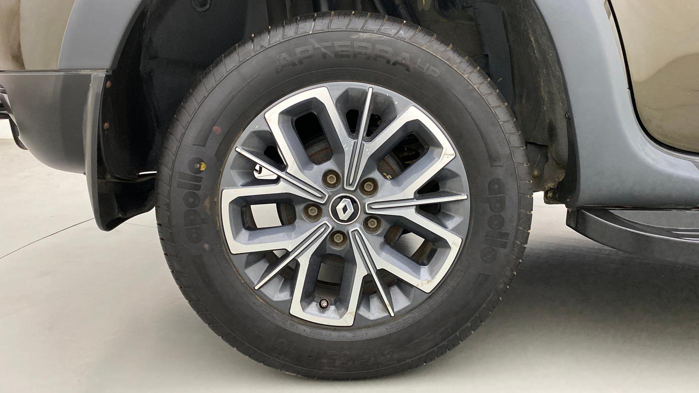 2020 Renault Duster RXZ 1.5 PETROL MT, Petrol, Manual, 20,767 km, Right Rear Wheel