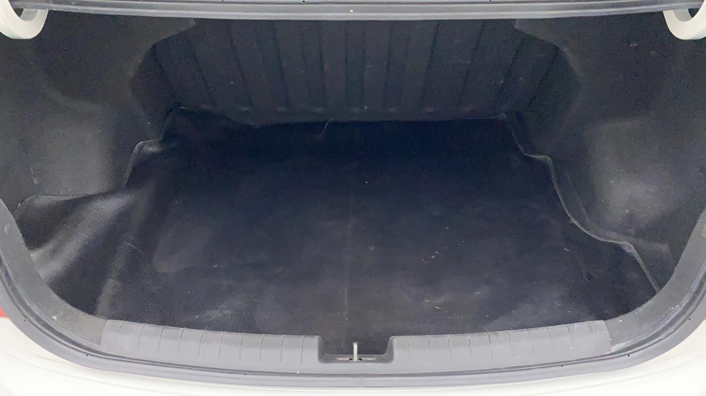 2015 Hyundai Xcent S (O) 1.2, Petrol, Manual, 96,186 km, Boot Inside