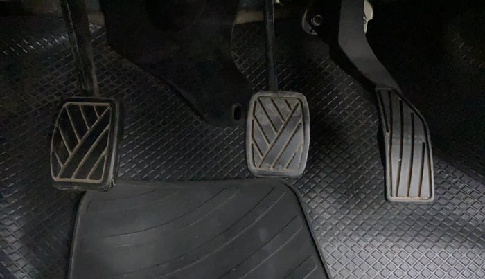 2012 Maruti Swift Dzire VXI, Petrol, Manual, 60,402 km, Pedals