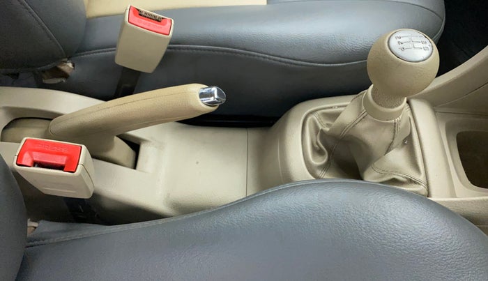 2012 Maruti Swift Dzire VXI, Petrol, Manual, 60,402 km, Gear Lever
