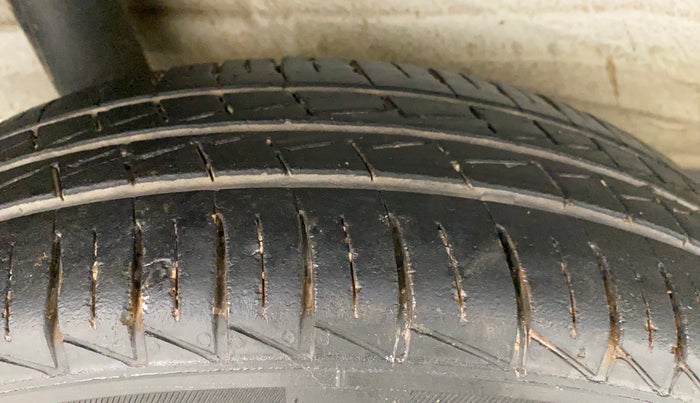 2021 Maruti S PRESSO LXI, Petrol, Manual, 35,273 km, Right Rear Tyre Tread