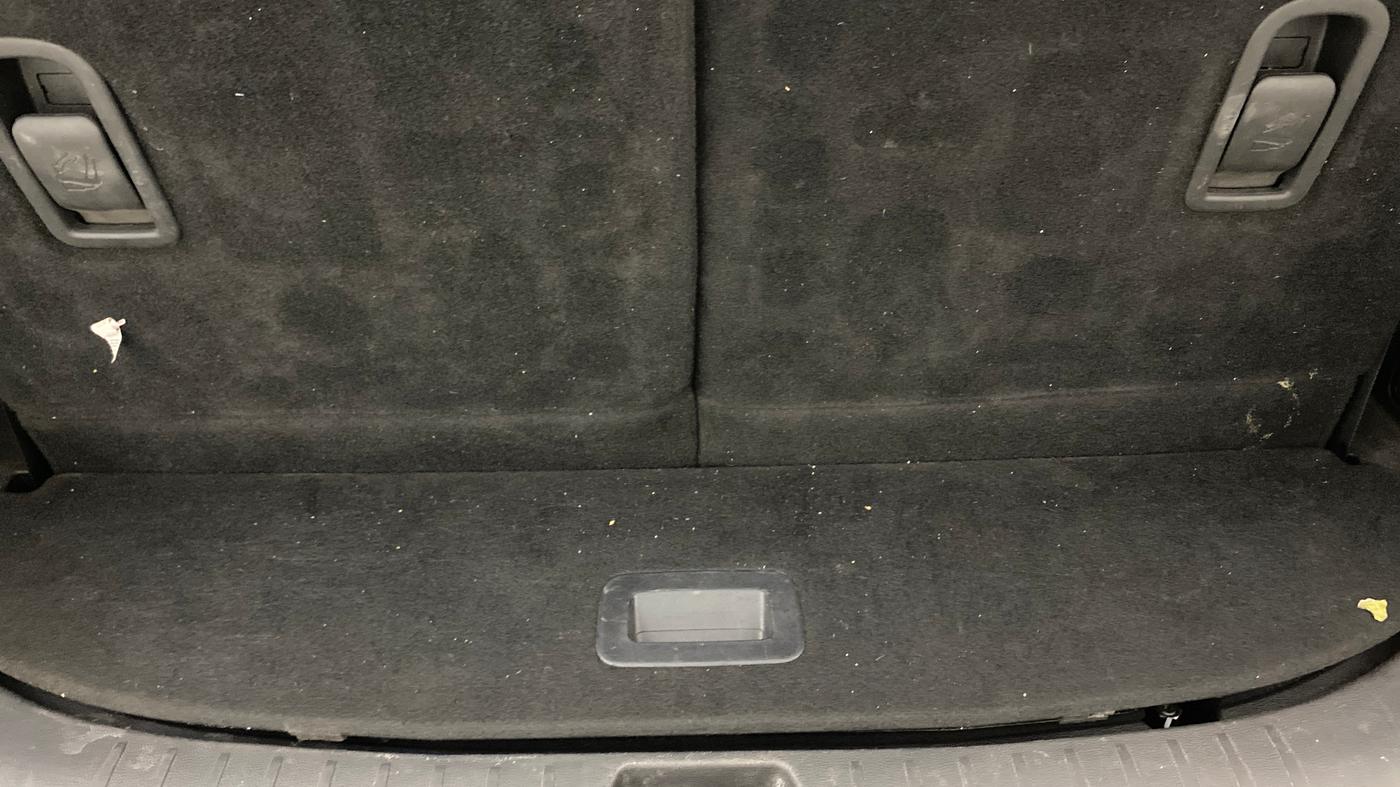 2023 Mahindra XUV700 AX 7 D AT 7 STR, Diesel, Automatic, 83,843 km, Boot Inside
