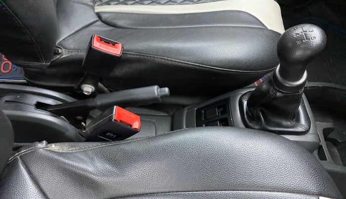 2017 Maruti Alto 800 VXI, Petrol, Manual, 79,037 km, Gear Lever