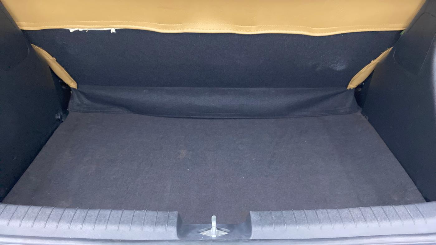 2018 Hyundai Elite i20 SPORTZ 1.2, Petrol, Manual, 25,638 km, Boot Inside
