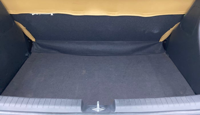 2018 Hyundai Elite i20 SPORTZ 1.2, Petrol, Manual, 25,638 km, Boot Inside