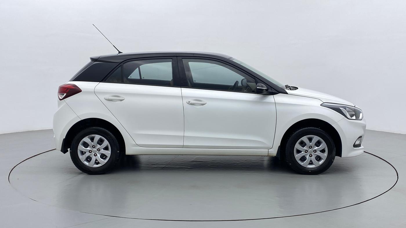 2018 Hyundai Elite i20 SPORTZ 1.2, Petrol, Manual, 25,638 km, Right Side View