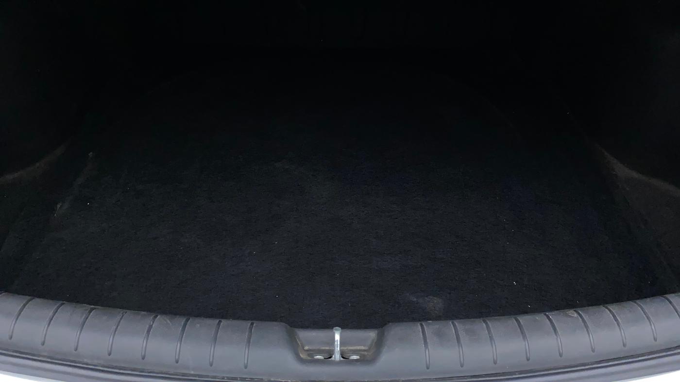 2018 Hyundai Verna 1.6 CRDI SX + AT, Diesel, Automatic, 48,257 km, Boot Inside